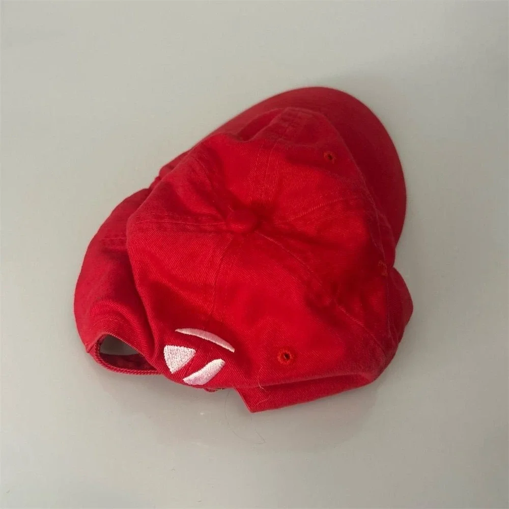 TaylorMade golf hat